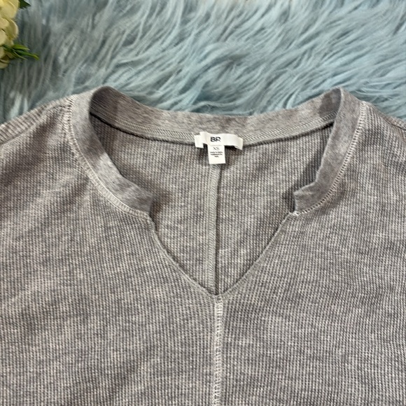 BP Grey Waffle Knit Cropped Thermal Top sz XS - Picture 2 of 9